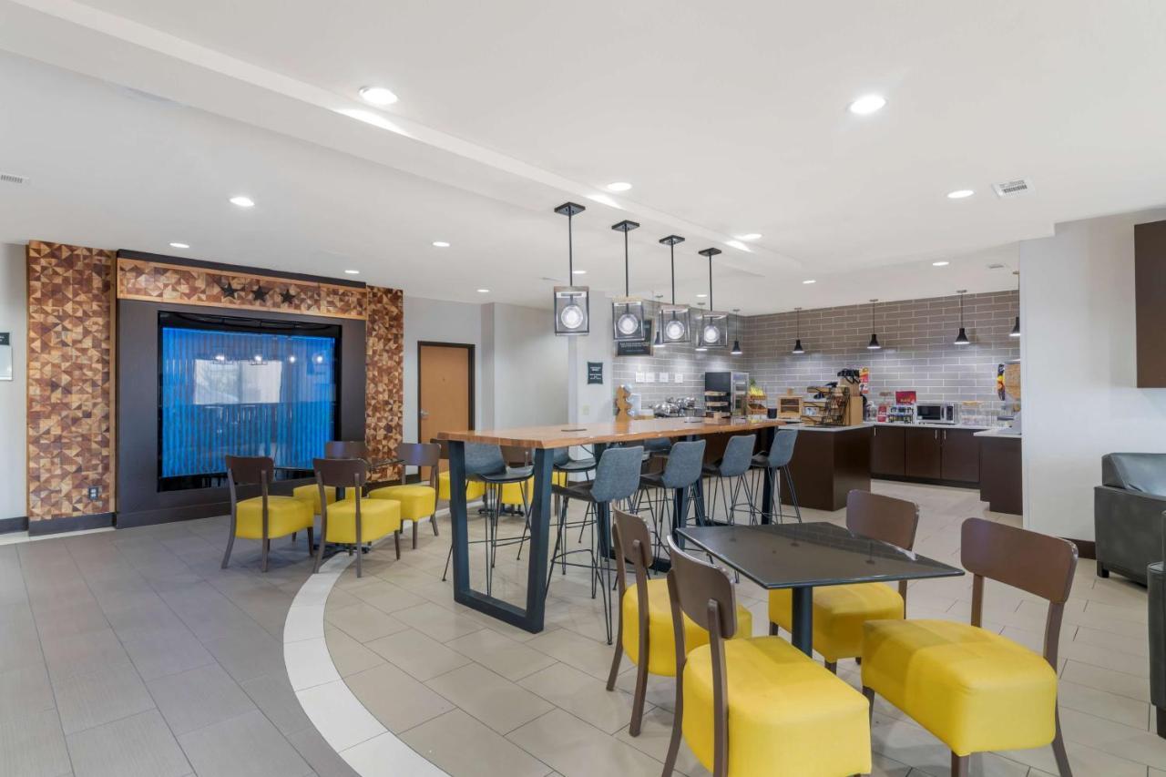 Best Western Plus Denton Inn & Suites Exteriör bild
